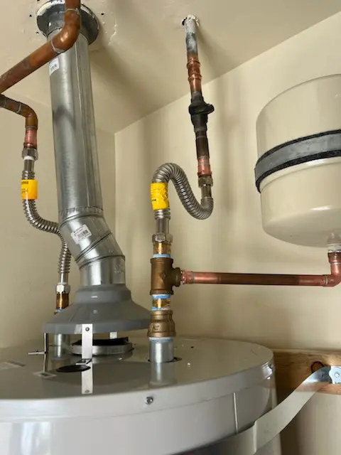 Water heater installation and plumbing repair in Hillendale Heights